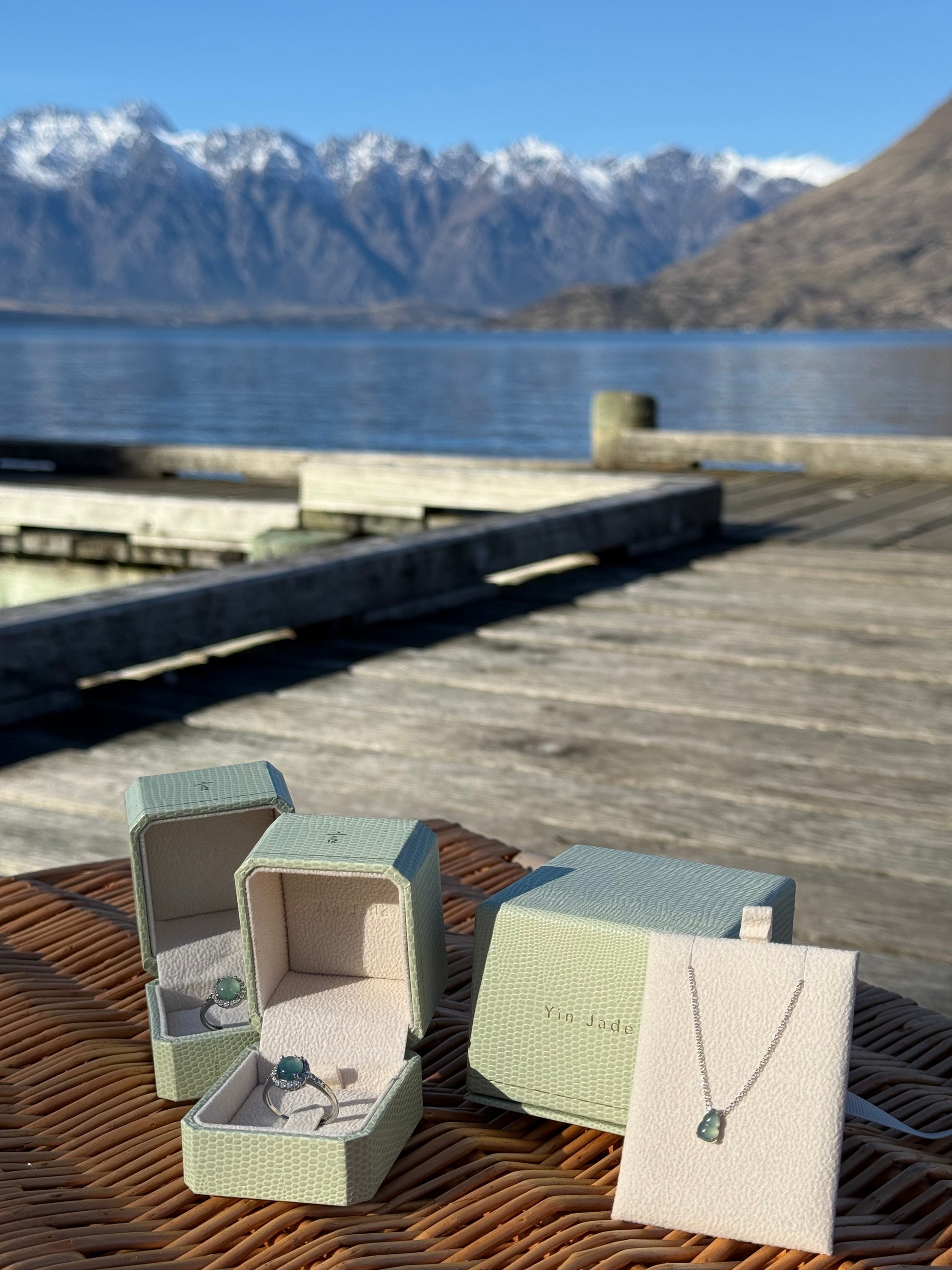 Aqua Allure Hulu Necklace